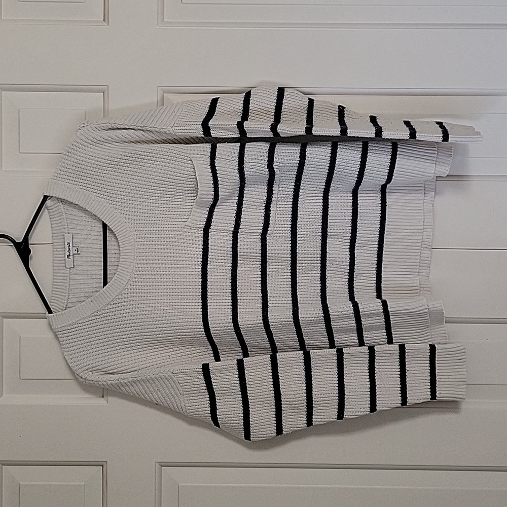 Madewell womens offwhite and blue stripe long sleeve sweater sz M Nautical